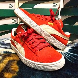 Puma Suede Classic High Risk Red Sz9 (Mens)